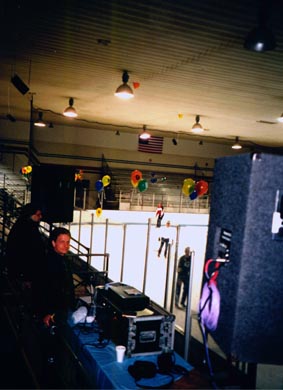 icerink2.jpg (59002 bytes)